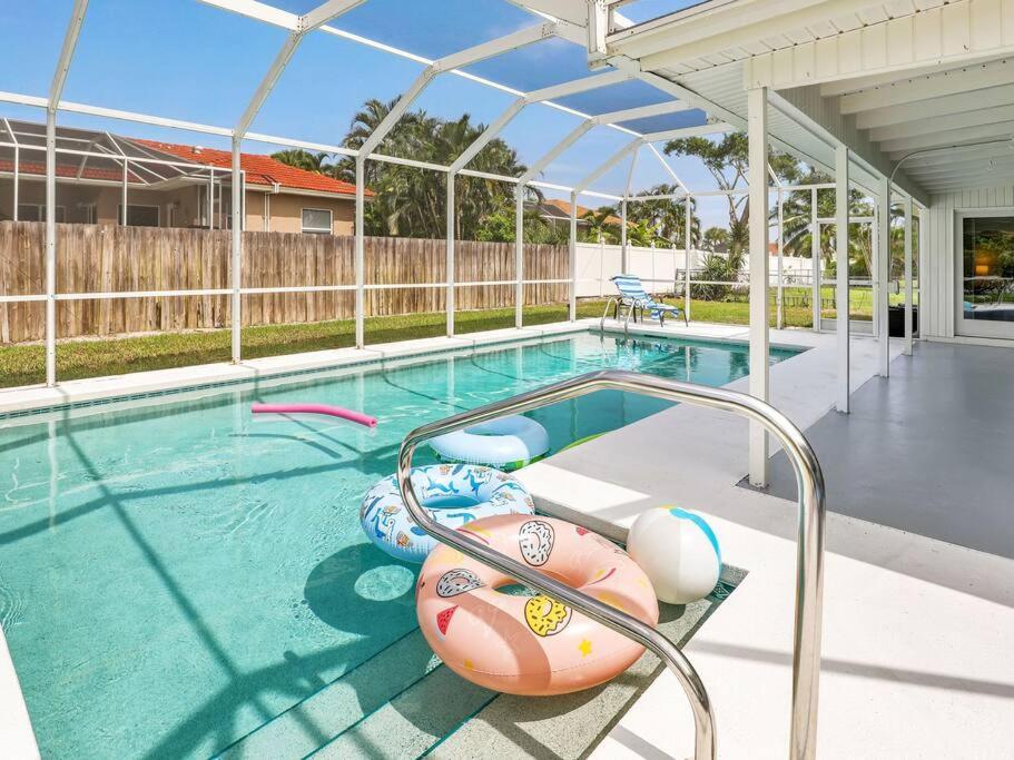 Elevated 1152 - Serene Family Friendly 4 Bed Pool Home Марко Айлънд Екстериор снимка